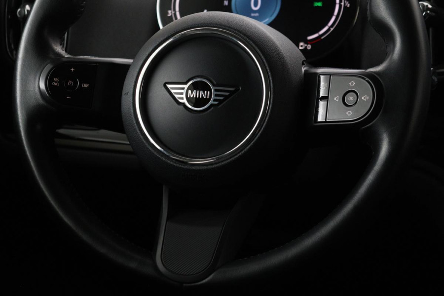 MINI Countryman 1.5 One Business Edition | Head-Up | Carplay | Half leder | Full LED | Navigatie | Climate control | PDC | Cruise control | DAB | Getint glas
