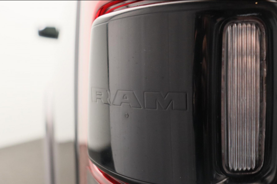 Dodge Ram 1500 5.7 V8 4x4 Crew Cab Limited Full Options Origineel NL
