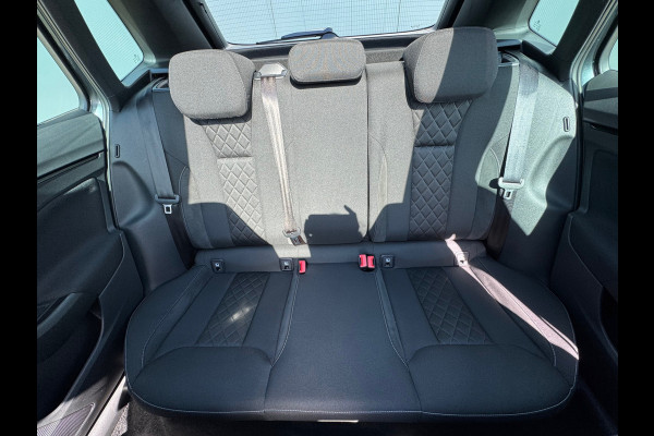 Škoda Kamiq 1.0 TSI * Sportline * Panoramadak * Visueel Cockpit * Camera *
