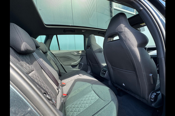 Škoda Kamiq 1.0 TSI * Sportline * Panoramadak * Visueel Cockpit * Camera *