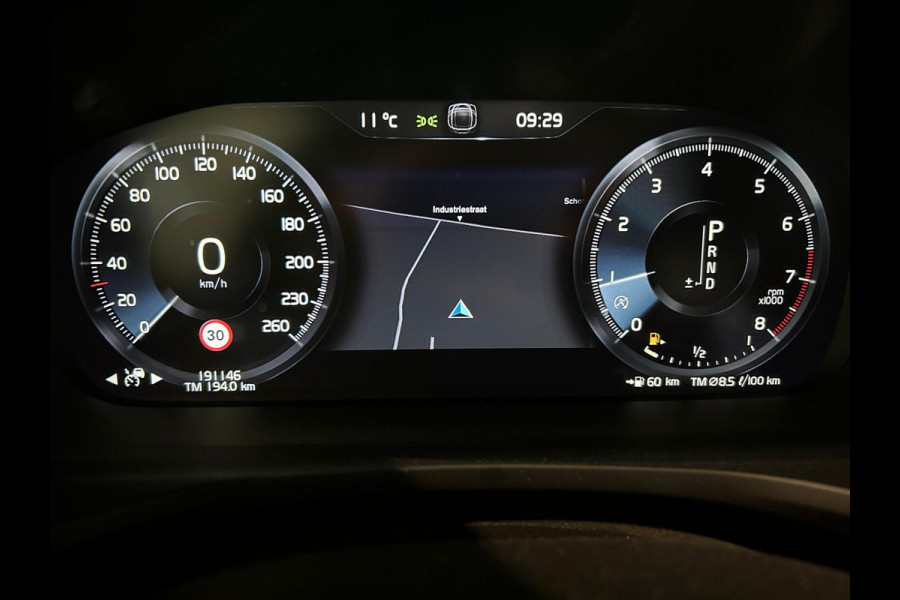 Volvo V60 T4 Aut. Momentum Pro Leder Parkeercamera Stoelverwarming 190pk