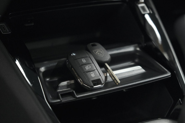 Peugeot 208 PureTech 100 Allure | 360 Camera | Dodehoekdetectie | Apple Carplay | Navigatie