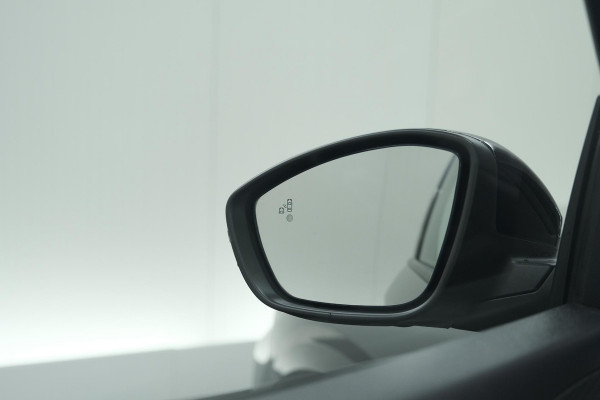 Peugeot 208 PureTech 100 Allure | 360 Camera | Dodehoekdetectie | Apple Carplay | Navigatie