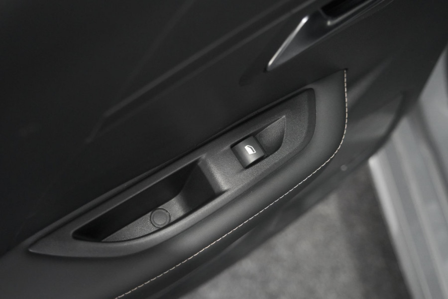 Peugeot 208 PureTech 100 Allure | 360 Camera | Dodehoekdetectie | Apple Carplay | Navigatie