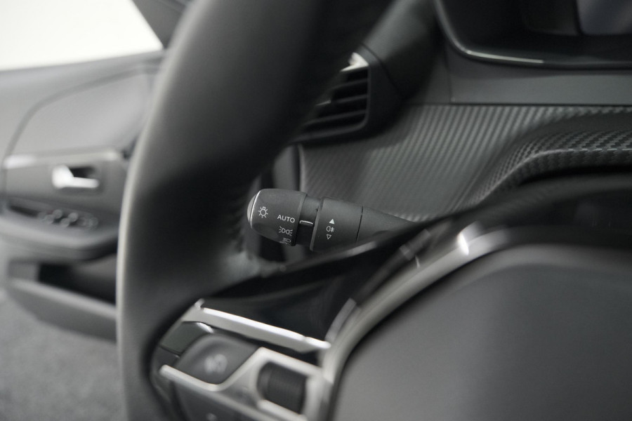 Peugeot 208 PureTech 100 Allure | 360 Camera | Dodehoekdetectie | Apple Carplay | Navigatie