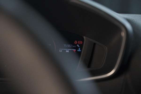 Peugeot 208 PureTech 100 Allure | 360 Camera | Dodehoekdetectie | Apple Carplay | Navigatie
