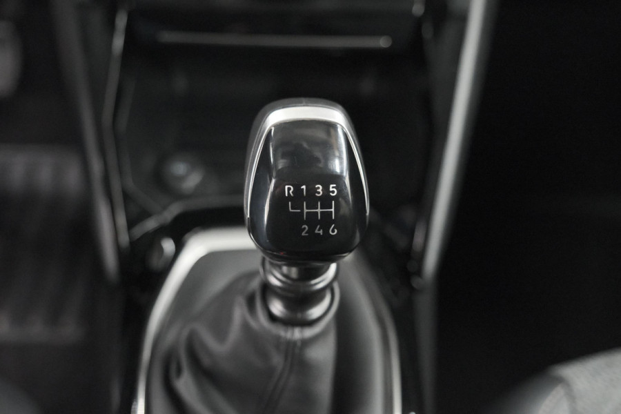 Peugeot 208 PureTech 100 Allure | 360 Camera | Dodehoekdetectie | Apple Carplay | Navigatie