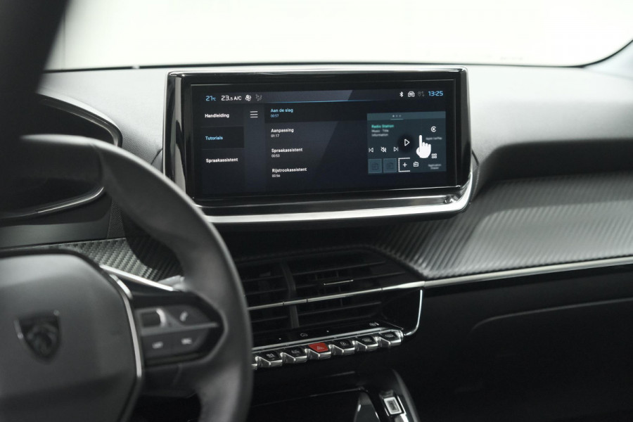 Peugeot 208 PureTech 100 Allure | 360 Camera | Dodehoekdetectie | Apple Carplay | Navigatie