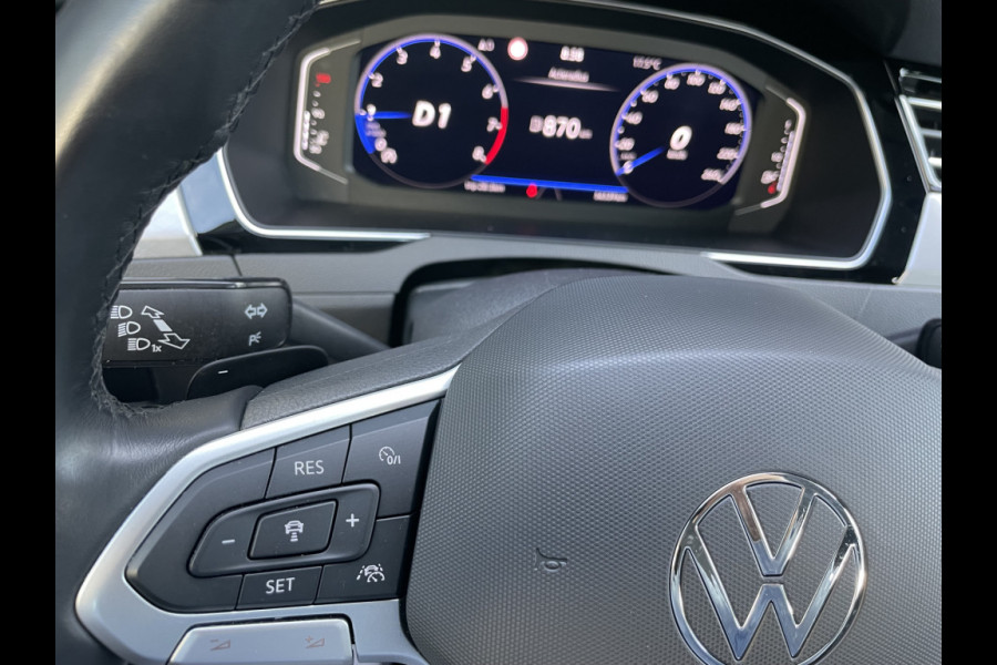 Volkswagen Passat Variant 1.5 TSI Business Automaat Climate control - cruise control - Parkeersensoren voor + achter - Achteruitrijcamera - multifunctioneel stuurwiel Mistlampen - Licht metalen velgen - Rijstrook sensor - navigatie - regensensor - Radio/USB/TEL