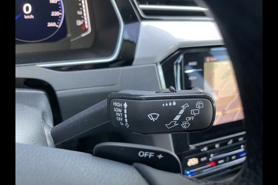 Volkswagen Passat Variant 1.5 TSI Business Automaat Climate control - cruise control - Parkeersensoren voor + achter - Achteruitrijcamera - multifunctioneel stuurwiel Mistlampen - Licht metalen velgen - Rijstrook sensor - navigatie - regensensor - Radio/USB/TEL