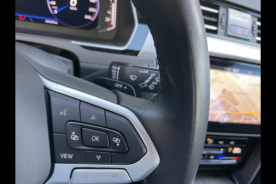 Volkswagen Passat Variant 1.5 TSI Business Automaat Climate control - cruise control - Parkeersensoren voor + achter - Achteruitrijcamera - multifunctioneel stuurwiel Mistlampen - Licht metalen velgen - Rijstrook sensor - navigatie - regensensor - Radio/USB/TEL
