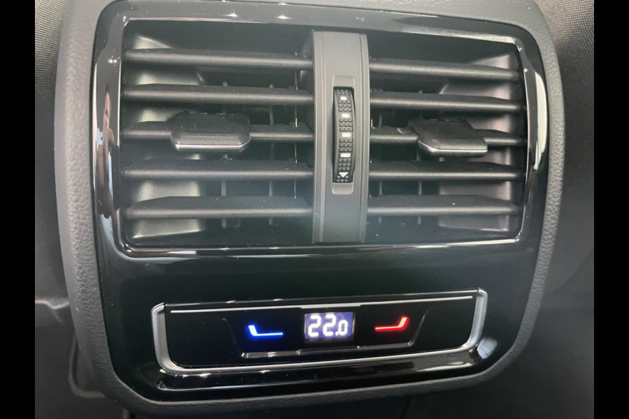 Volkswagen Passat Variant 1.5 TSI Business Automaat Climate control - cruise control - Parkeersensoren voor + achter - Achteruitrijcamera - multifunctioneel stuurwiel Mistlampen - Licht metalen velgen - Rijstrook sensor - navigatie - regensensor - Radio/USB/TEL