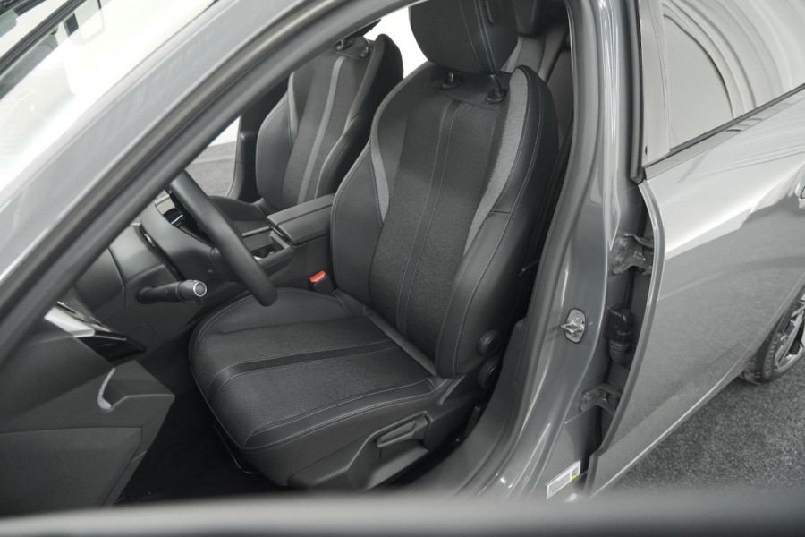 Peugeot 308 PureTech 130 Allure | Camera | Navigatie | Trekhaak afn. | Apple Carplay | PDC
