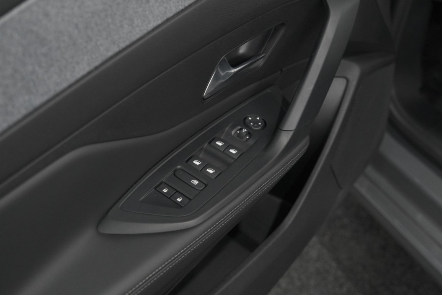 Peugeot 308 PureTech 130 Allure | Camera | Navigatie | Trekhaak afn. | Apple Carplay | PDC