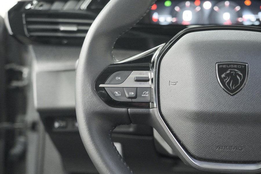 Peugeot 308 PureTech 130 Allure | Camera | Navigatie | Trekhaak afn. | Apple Carplay | PDC