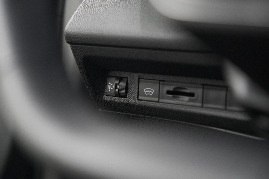 Peugeot 308 PureTech 130 Allure | Camera | Navigatie | Trekhaak afn. | Apple Carplay | PDC