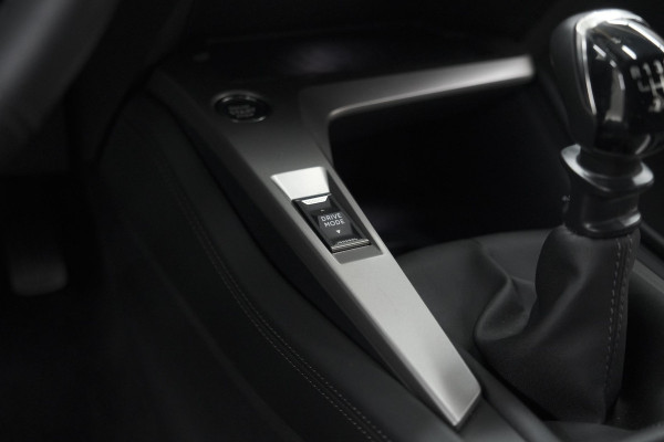 Peugeot 308 PureTech 130 Allure | Camera | Navigatie | Trekhaak afn. | Apple Carplay | PDC