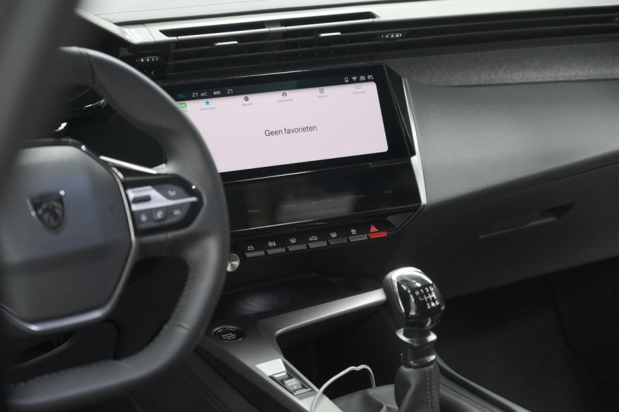 Peugeot 308 PureTech 130 Allure | Camera | Navigatie | Trekhaak afn. | Apple Carplay | PDC