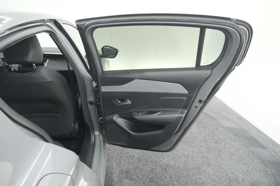 Peugeot 308 PureTech 130 Allure | Camera | Navigatie | Trekhaak afn. | Apple Carplay | PDC