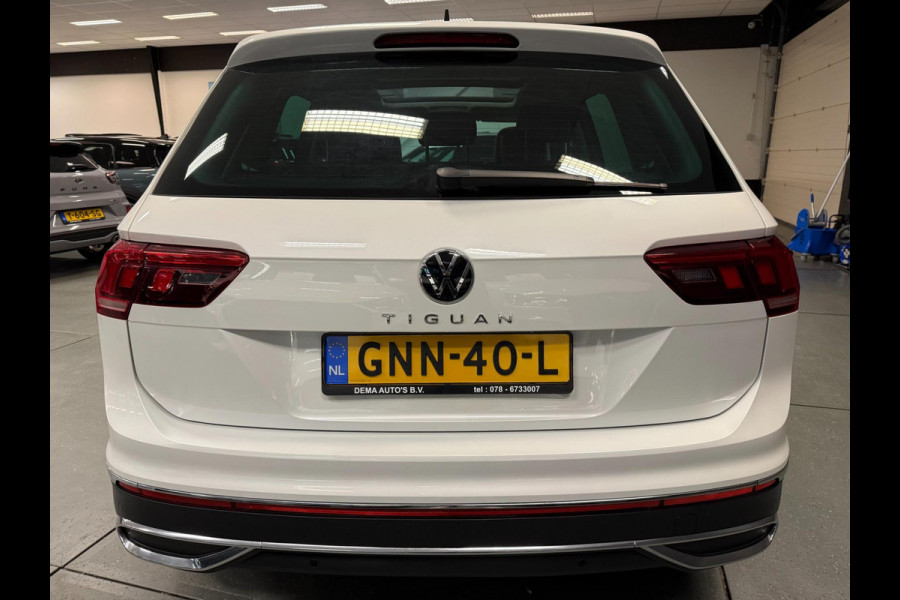 Volkswagen Tiguan 1.5 TSI COMFORTLINE 20'' PANO/NAVI/LEDER/ECC/PDC/CRUISE/CAM///