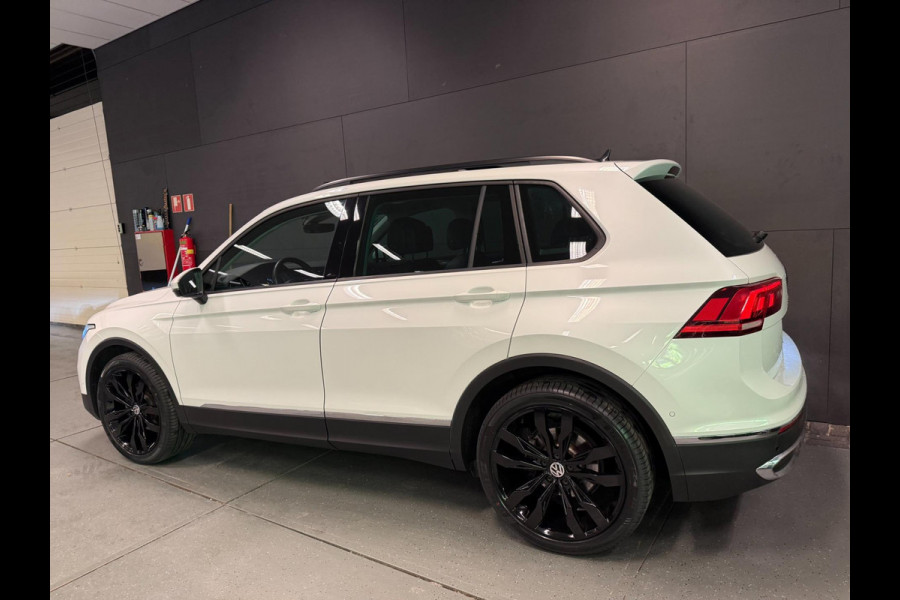 Volkswagen Tiguan 1.5 TSI COMFORTLINE 20'' PANO/NAVI/LEDER/ECC/PDC/CRUISE/CAM///