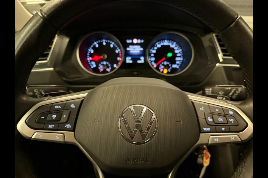 Volkswagen Tiguan 1.5 TSI COMFORTLINE 20'' PANO/NAVI/LEDER/ECC/PDC/CRUISE/CAM///