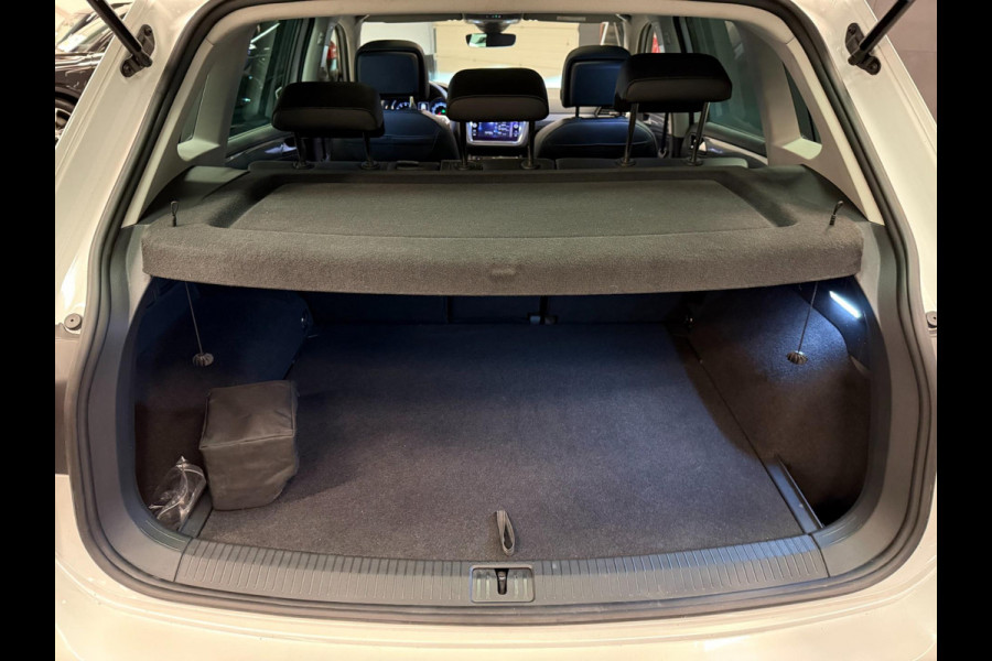 Volkswagen Tiguan 1.5 TSI COMFORTLINE 20'' PANO/NAVI/LEDER/ECC/PDC/CRUISE/CAM///