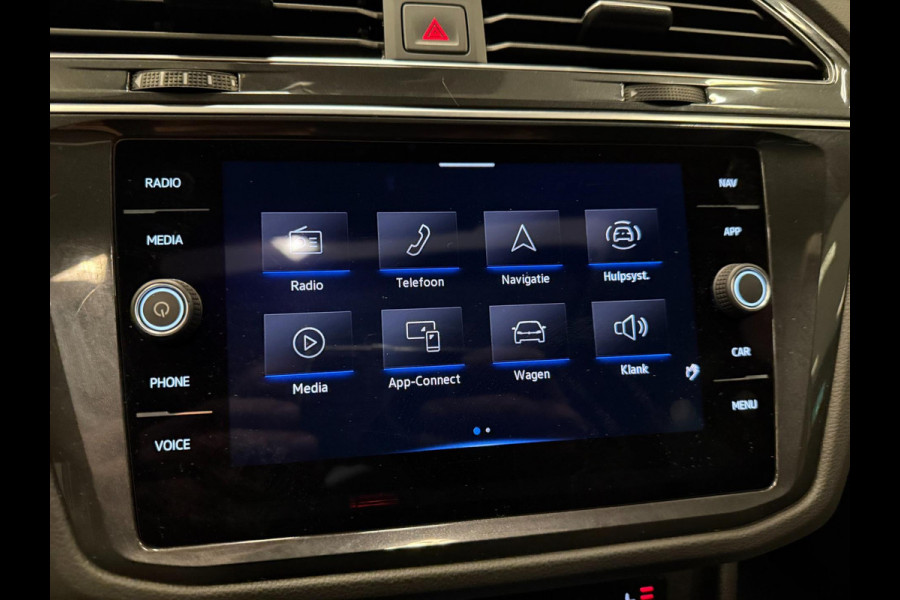 Volkswagen Tiguan 1.5 TSI COMFORTLINE 20'' PANO/NAVI/LEDER/ECC/PDC/CRUISE/CAM///