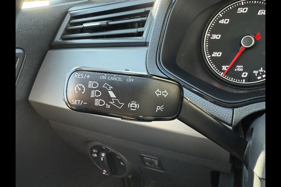 Seat Ibiza 1.0 TSI Business Intense STOELVERWARMING | BLUETOOTH | NAVI