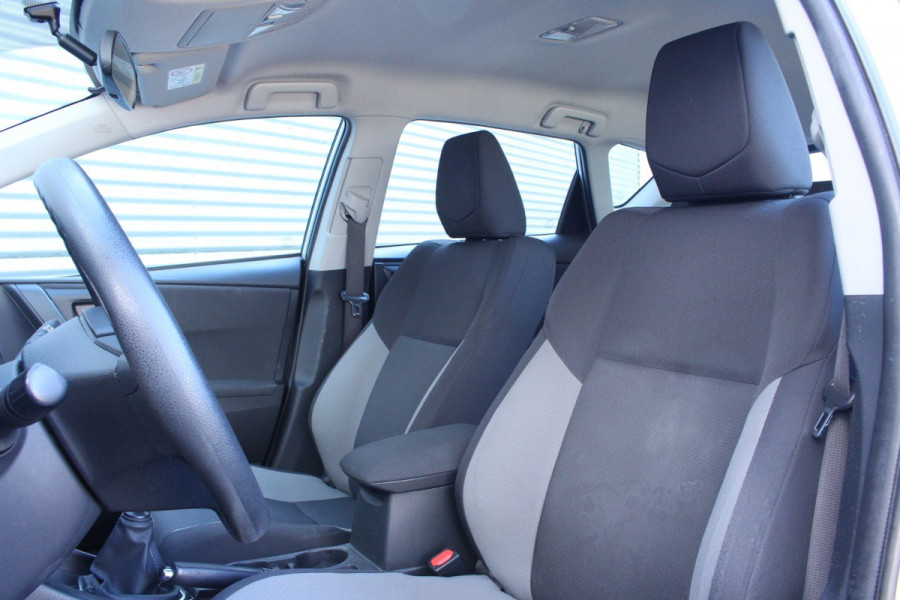 Toyota Auris 1.3 Comfort NAP 78.000km BLUETH CLIMA '17