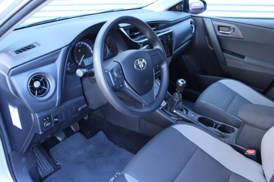 Toyota Auris 1.3 Comfort NAP 78.000km BLUETH CLIMA '17