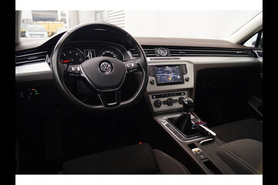 Volkswagen Passat 1.6 TDI 120pk Connected -NAVI-ECC-PDC-LED-