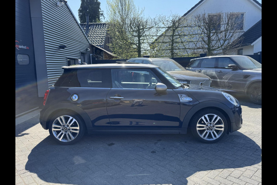 MINI Mini 2.0 Cooper S Chili Serious Business | Panoramadak | Navigatie | Lederen Bekleding | Climate Control |