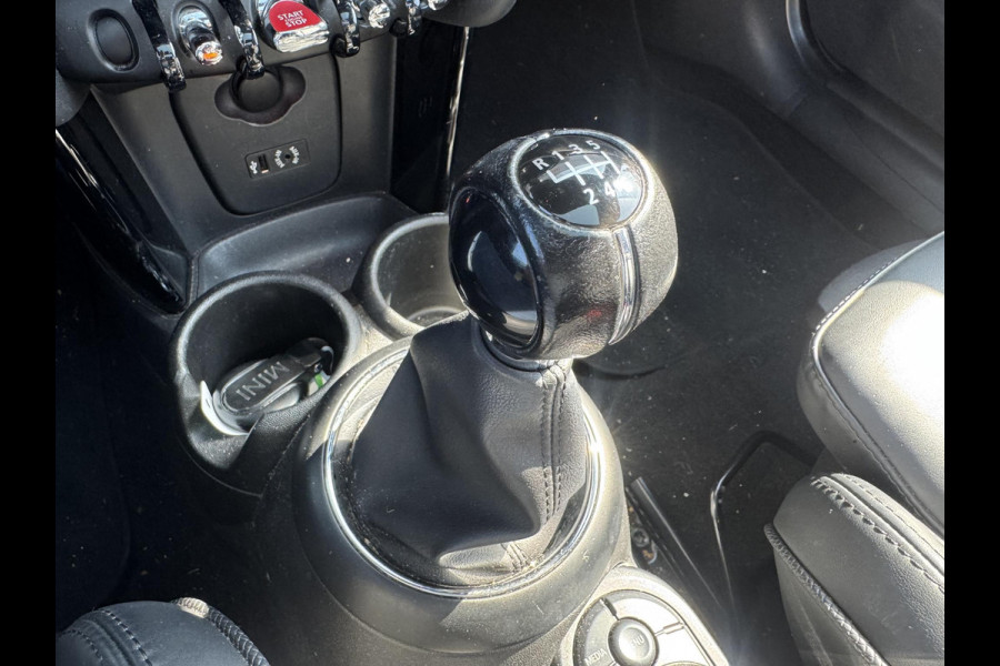 MINI Mini 2.0 Cooper S Chili Serious Business | Panoramadak | Navigatie | Lederen Bekleding | Climate Control |