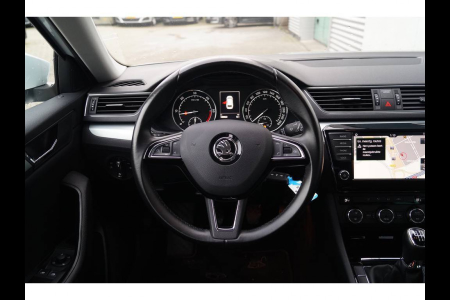 Škoda Superb Combi 1.6 TDI Ambition Business -NAVI-XENON-