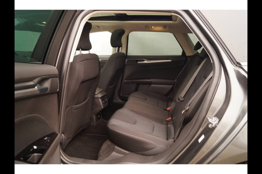 Ford Mondeo Wagon 1.5 TDCi Titanium Edition -PANO-NAVI-ECC-