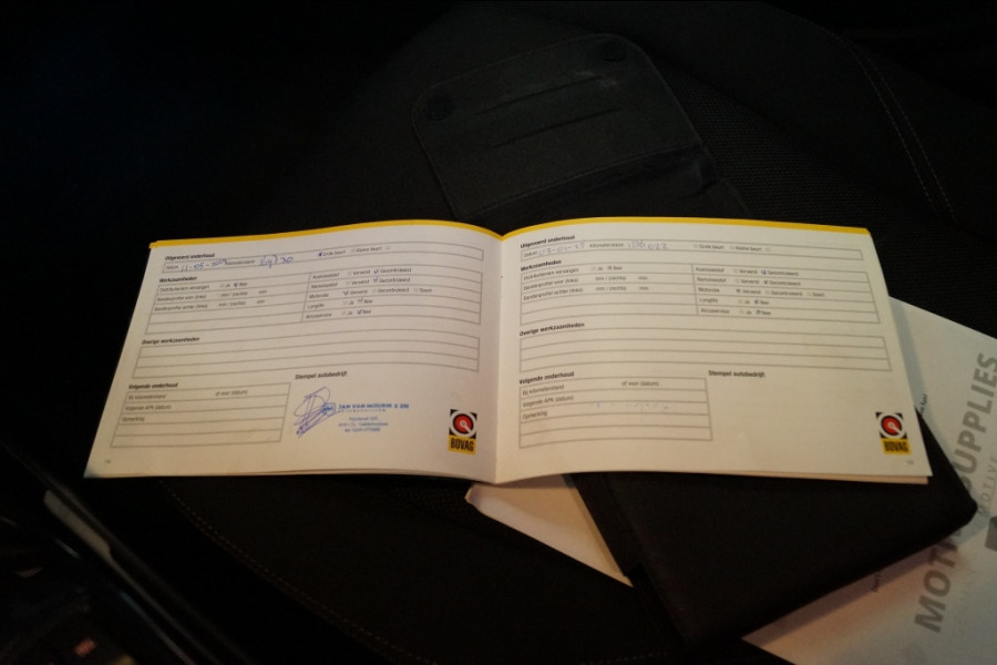 BMW 1-serie 118i 136pk Automaat Edition -STERRENHEMEL-ECC-NAVI-