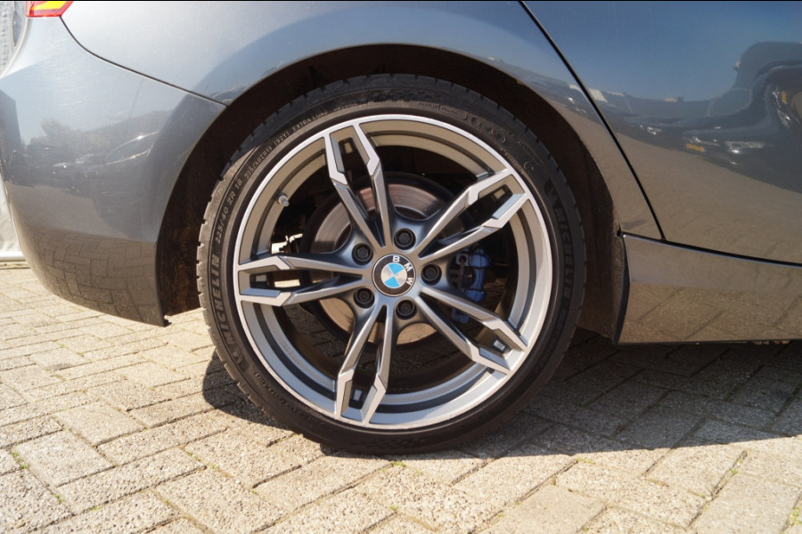BMW 1-serie 118i 136pk Automaat Edition -STERRENHEMEL-ECC-NAVI-