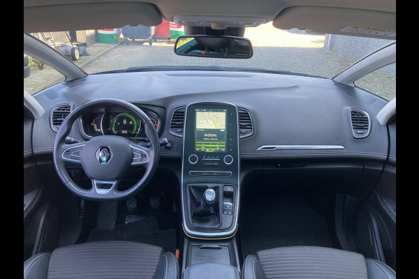 Renault Scénic 1.3 TCe Intens 140pk/104kW 6-bak | Elektrisch wegklapbare trekhaak | Pano | Comfort Seats | Camera | etc. etc.
