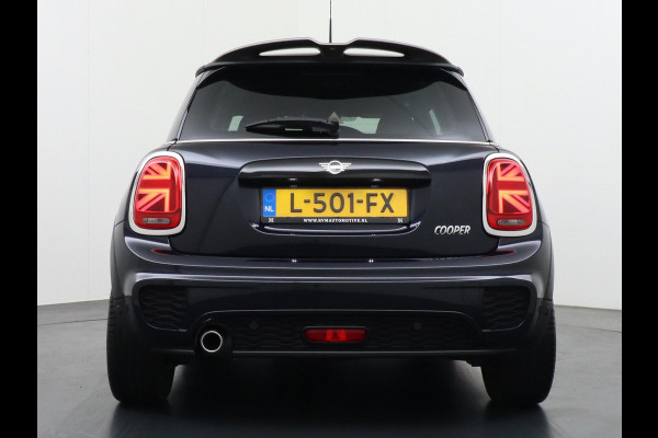 MINI Mini 1.5 Cooper ORIG. NL. NAP KM. | JCW PACK | STOELVERWARMING | RIJKLAAR INCL. 12 MND. BOVAGGARANTIE