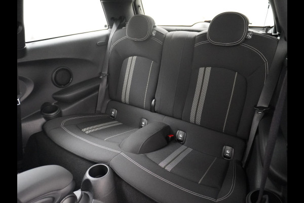 MINI Mini 1.5 Cooper ORIG. NL. NAP KM. | JCW PACK | STOELVERWARMING | RIJKLAAR INCL. 12 MND. BOVAGGARANTIE