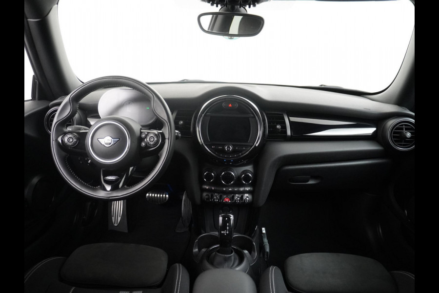 MINI Mini 1.5 Cooper ORIG. NL. NAP KM. | JCW PACK | STOELVERWARMING | RIJKLAAR INCL. 12 MND. BOVAGGARANTIE