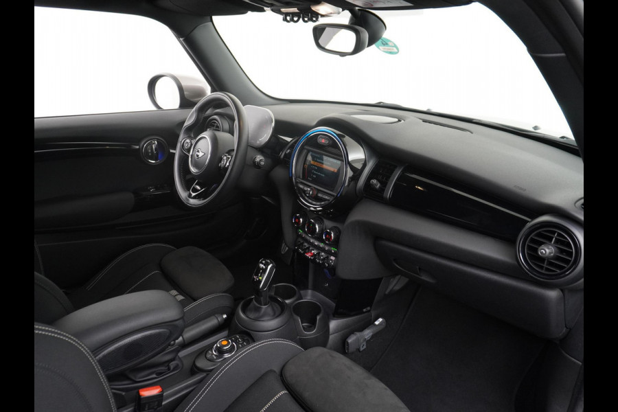 MINI Mini 1.5 Cooper ORIG. NL. NAP KM. | JCW PACK | STOELVERWARMING | RIJKLAAR INCL. 12 MND. BOVAGGARANTIE