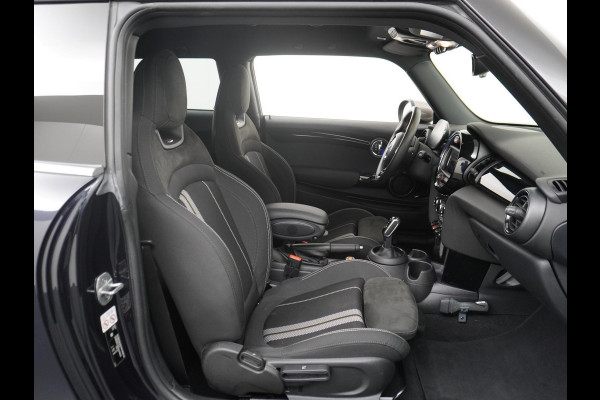 MINI Mini 1.5 Cooper ORIG. NL. NAP KM. | JCW PACK | STOELVERWARMING | RIJKLAAR INCL. 12 MND. BOVAGGARANTIE