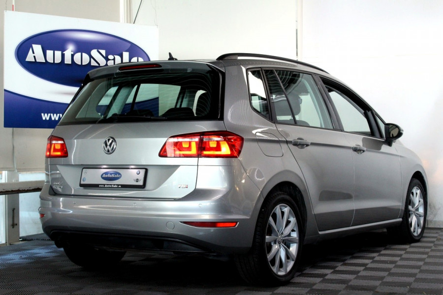 Volkswagen Golf Sportsvan 1.4 TSI DSG Highline 2eEIG NAV PDC STOELVW TREKHAAK '17