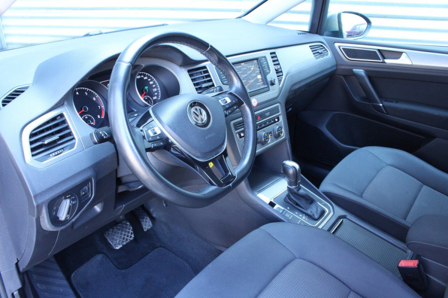 Volkswagen Golf Sportsvan 1.4 TSI DSG Highline 2eEIG NAV PDC STOELVW TREKHAAK '17