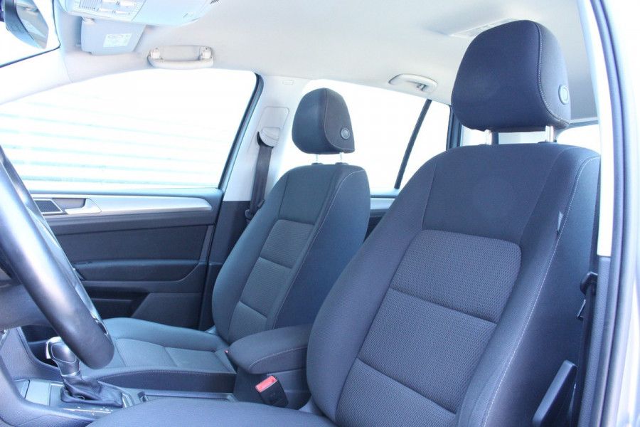 Volkswagen Golf Sportsvan 1.4 TSI DSG Highline 2eEIG NAV PDC STOELVW TREKHAAK '17