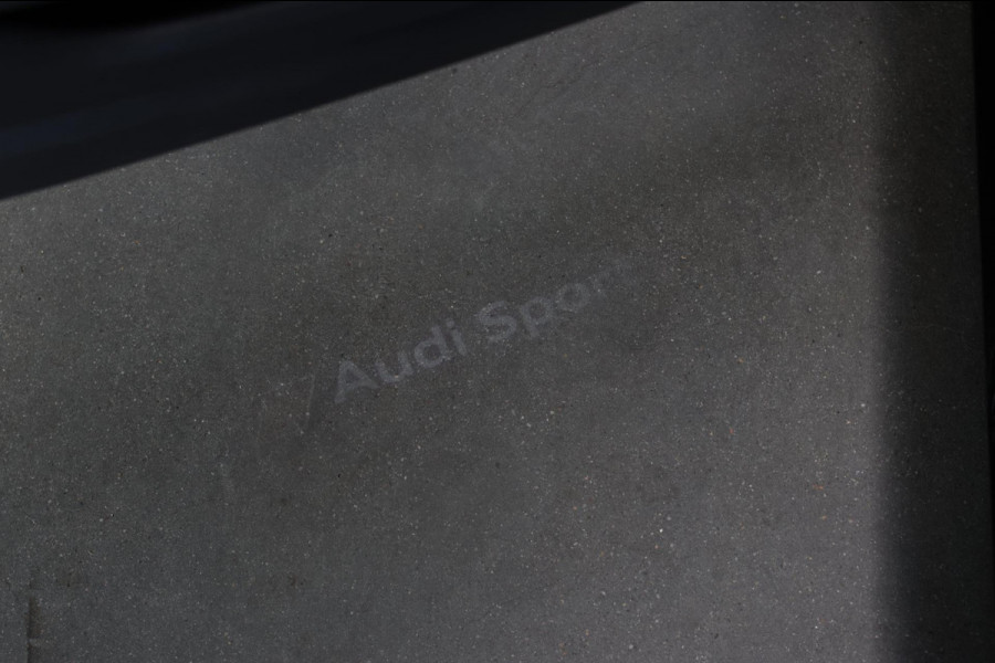 Audi RS6 TFSI Quattro *Keramisch*Pano*360 Camera*Soft-Close*