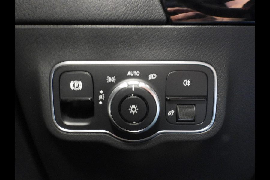 Mercedes-Benz B-Klasse B180 Aut. AMG NAVI/SCHUIFDAK/LED/TREKHAAK/18"LMV!