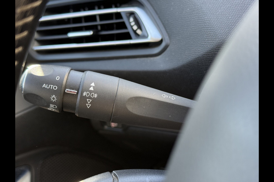 Peugeot 308 SW BWJ 2020 | 1.2 PT 131PK Premium | TREKHAAK | NAVI | CRUISE | PANO DAK | CAMERA A | CARPLAY |